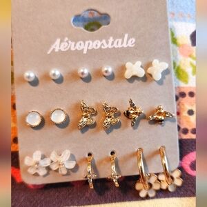 Aeropostale Gold and White Earring Set